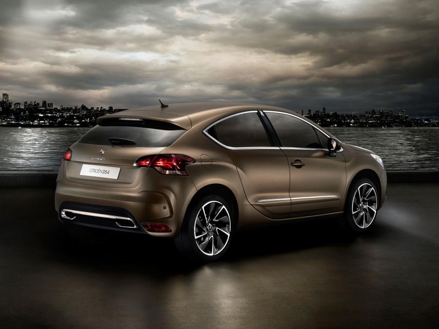  Citroen DS4 Just Mat 2012 года  (фото 3 из 3)